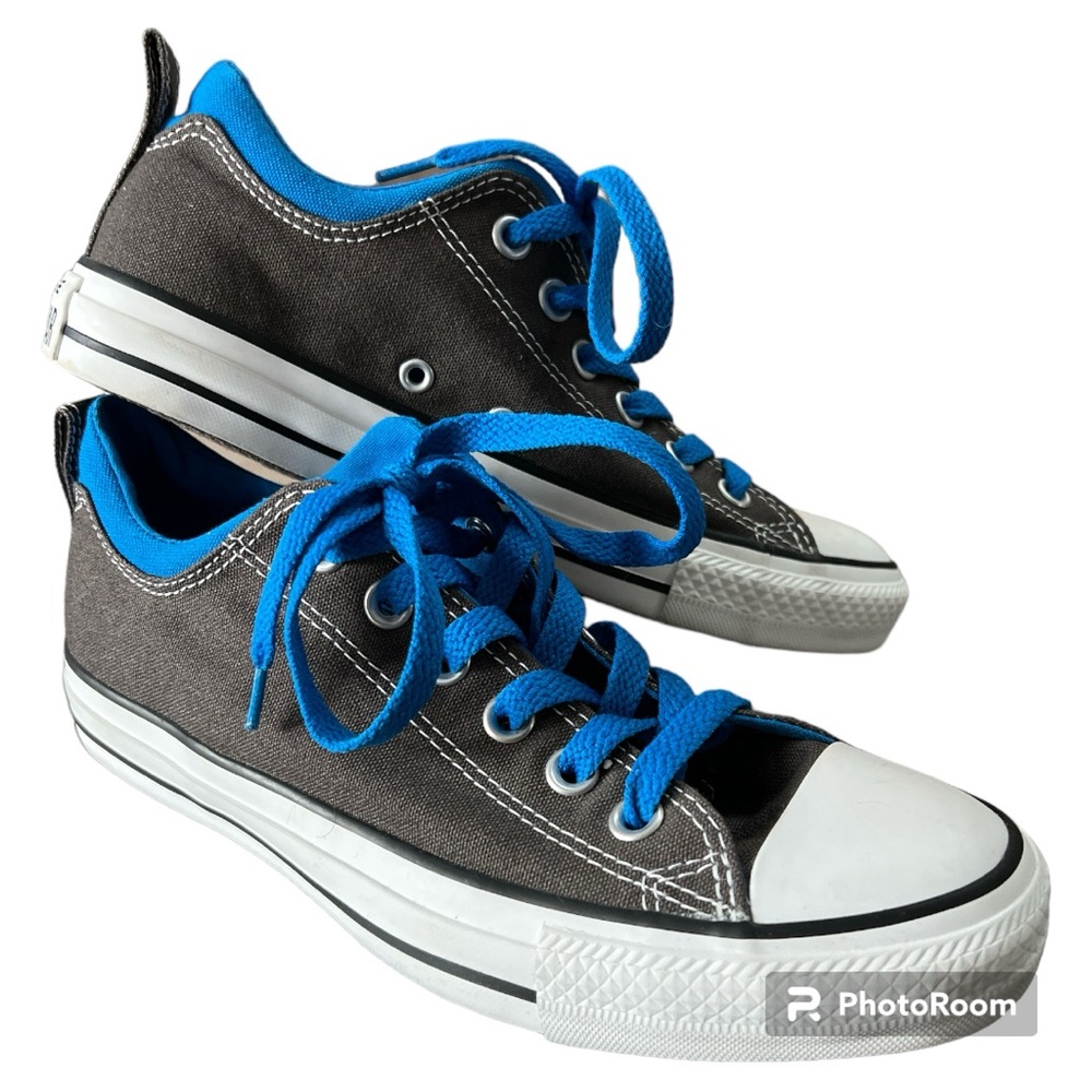 Converse All Stars men’s 6 women’s 8 charcoal canvas w blue skater sneakers